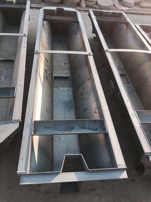 高速隔离墩模具型号齐全,水马隔离墩模具种类丰富